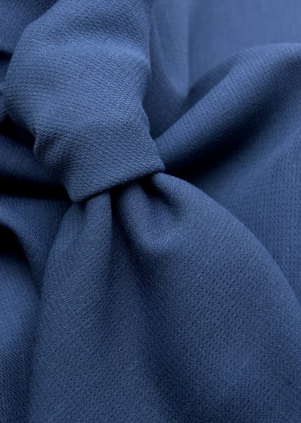 薄手のウール70％素材（ブルー）